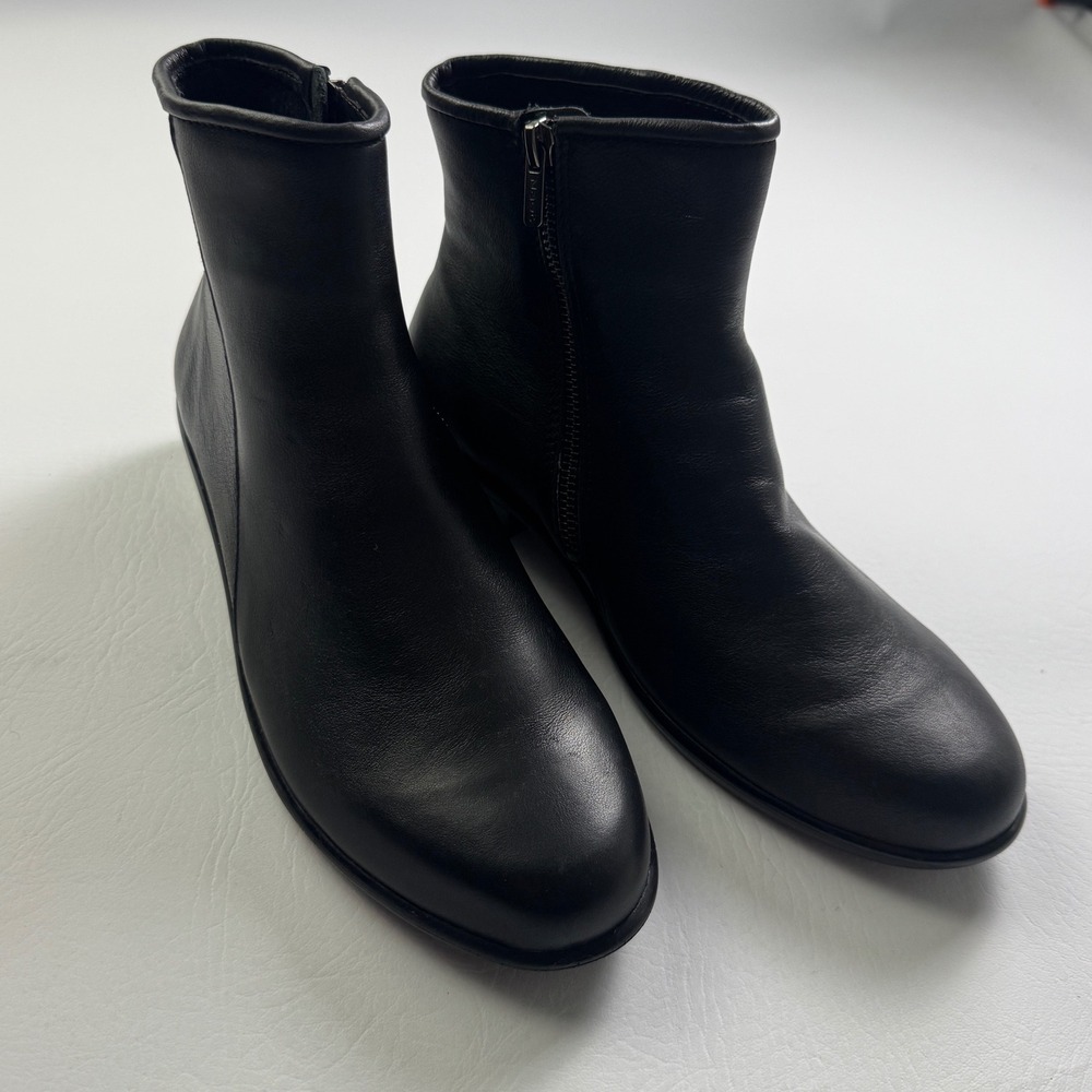 Naot Black Leather Ankle Boots Side Zip Low Block Heel Womens 10 EUR 41 Mexico